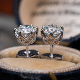 0.5-1 Carat D Color Moissanite Stud earrings