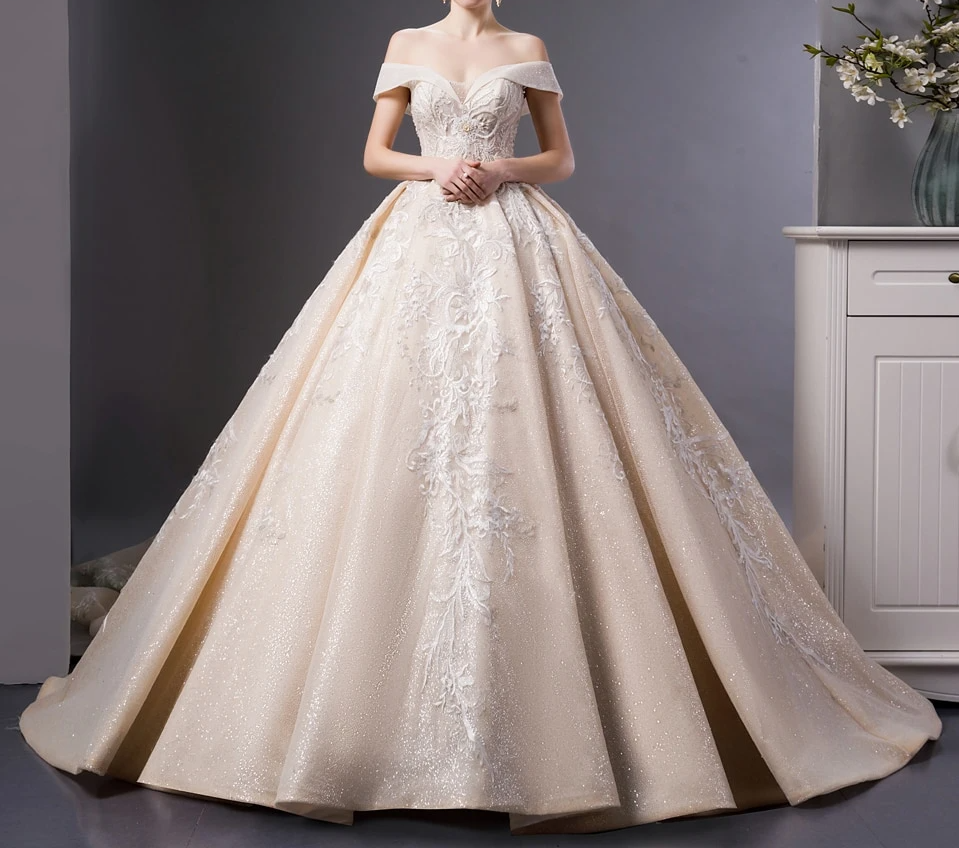 embroidery lace luxury dress New ! Boat neck Ball gown with Royal train Ivory / 8 / 100cm You asked, we listened! Tuoteryhmä:Miesten GORE-TEX-nilkkurit neck Back Details Color:Navy/Gold*
