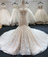 New Arrival !! - Elegant Mermaid Gown with Lace