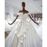 New Luxury Princess Wedding Dresses Off the Shoulder Lace Appliques A-Line Satin