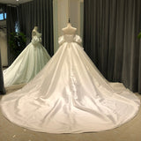 Vintage satin puff sleeve Beaded center wedding dress