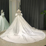 Vintage satin puff sleeve Beaded center wedding dress
