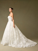 Luxury Floral Lace Ball Gown Wedding Dress – Strapless Princess Bridal Gown with Beaded Embroidery