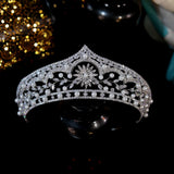 Bridal Crown with Swarovski Elements and pearls - Krystall