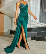 Elegant Strapless Evening Dress with Thigh Split  - Perfect for Parties, Proms, and Special Occasions