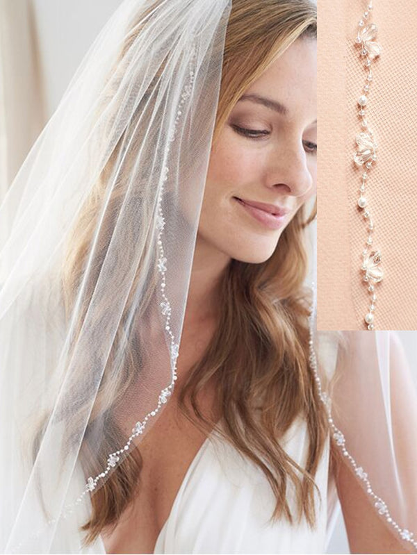 White/ lvory 1 Tier Crystal & Pearl Bridal Veil With Comb