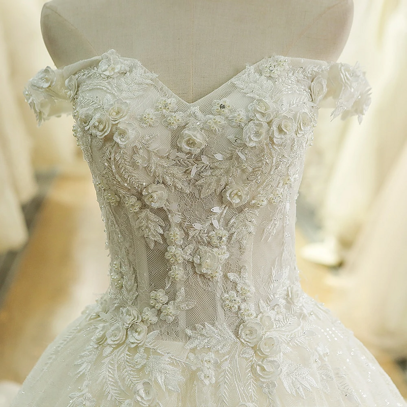 Vintage Luxury Lace Ball Gown Bridal Wedding Dress with Sleeves Ivory / 12 / 100cm Vintage Luxury Lace Ball Gown Bridal Wedding Dress with Sleeves Ivory / 12 / 100cm