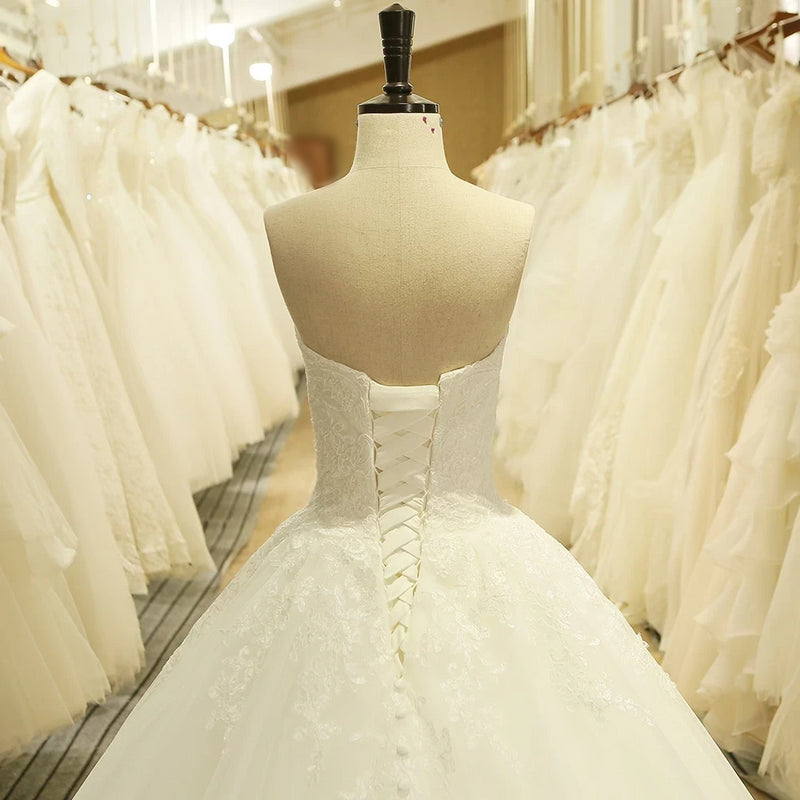 Charming Sweetheart Applique Lace Vintage Bridal Wedding Dress