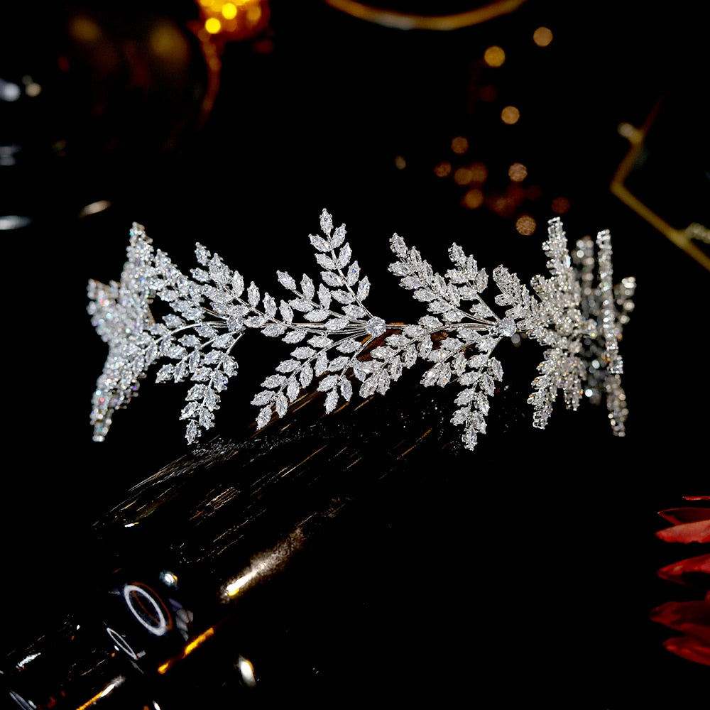 Swarovski Silver Crystal Leaf Hairpiece Swarovski | Accessories | Swarovski Silver Crystal Leaf  main image 4