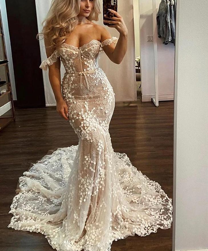 SOLD OUT -Elegant Mermaid  Off the Shoulder Sweetheart Full Lace Wedding Dress