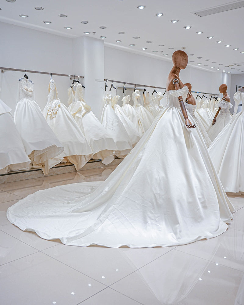 Luxury Princess 2023 model Wedding Dress Off the Shoulder Lace Appliques
