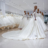 Luxury Ballgown Princess Wedding Dress Boat Neck with Pearls and Crystals
