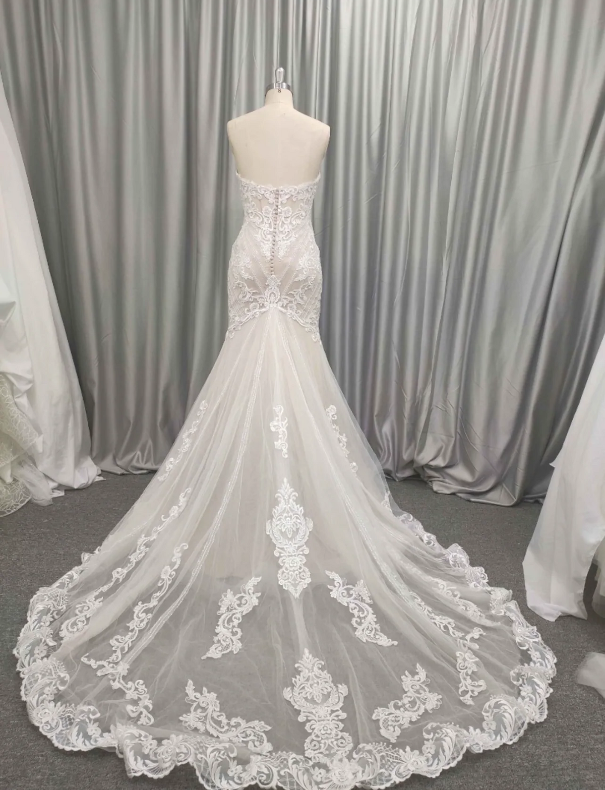 Beautiful Elegant French Lace Mermaid Wedding Dress Ivory/Ivory / 16-24